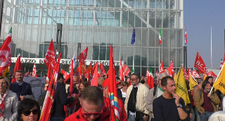 Cgil in piazza per il trasporto pubblico, ’bocciato dal 53%’